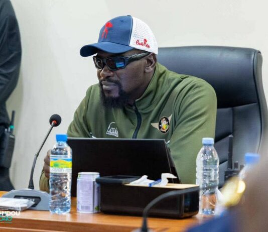 Le Président Mamadi Doumbouya nomme les sept ministres restants, dont six reconduits (décret)